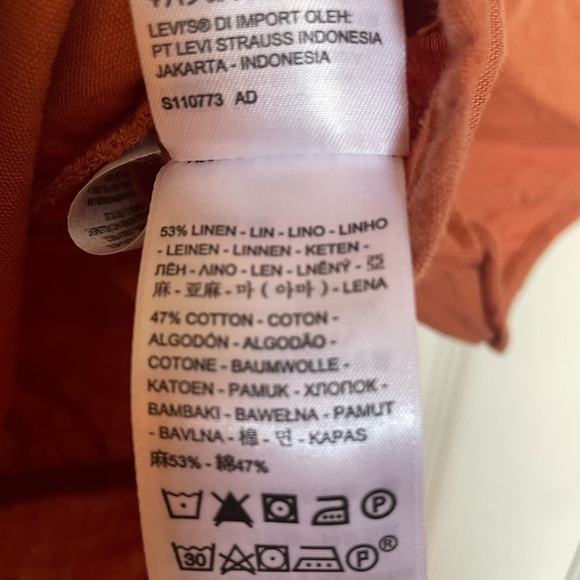 Levi’s Luisa Orange Blouse - Picture 6 of 6